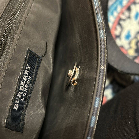 EUC Burberry Tote - Picture 8 of 9